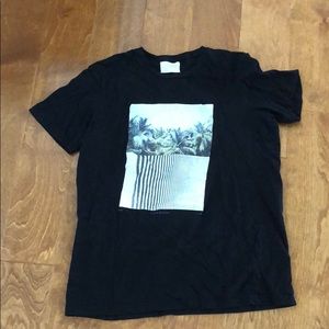 Cotton in graphic tee shirt